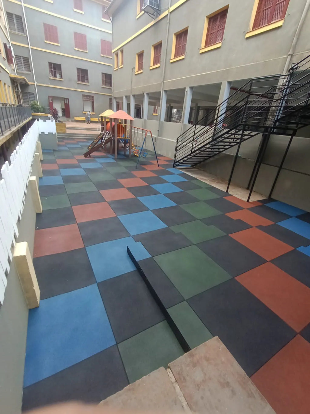 Piso Emborrachado Colorido