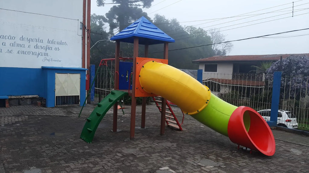 Playground Madeira Plástica 4