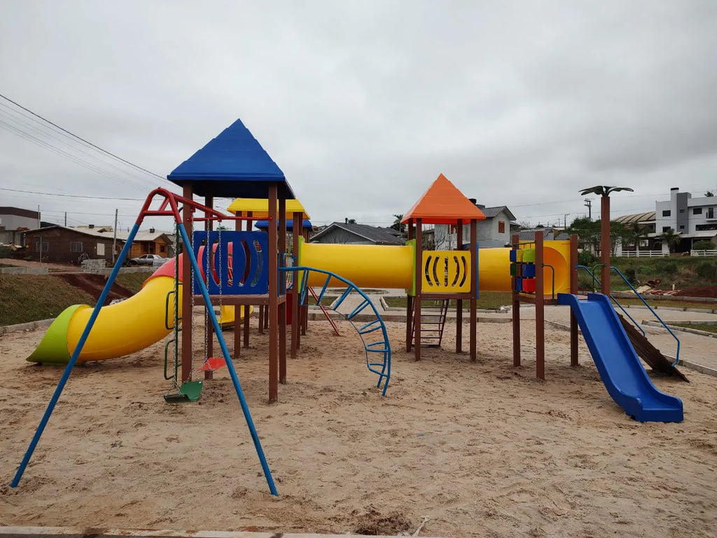 Playground Madeira Plástica 8