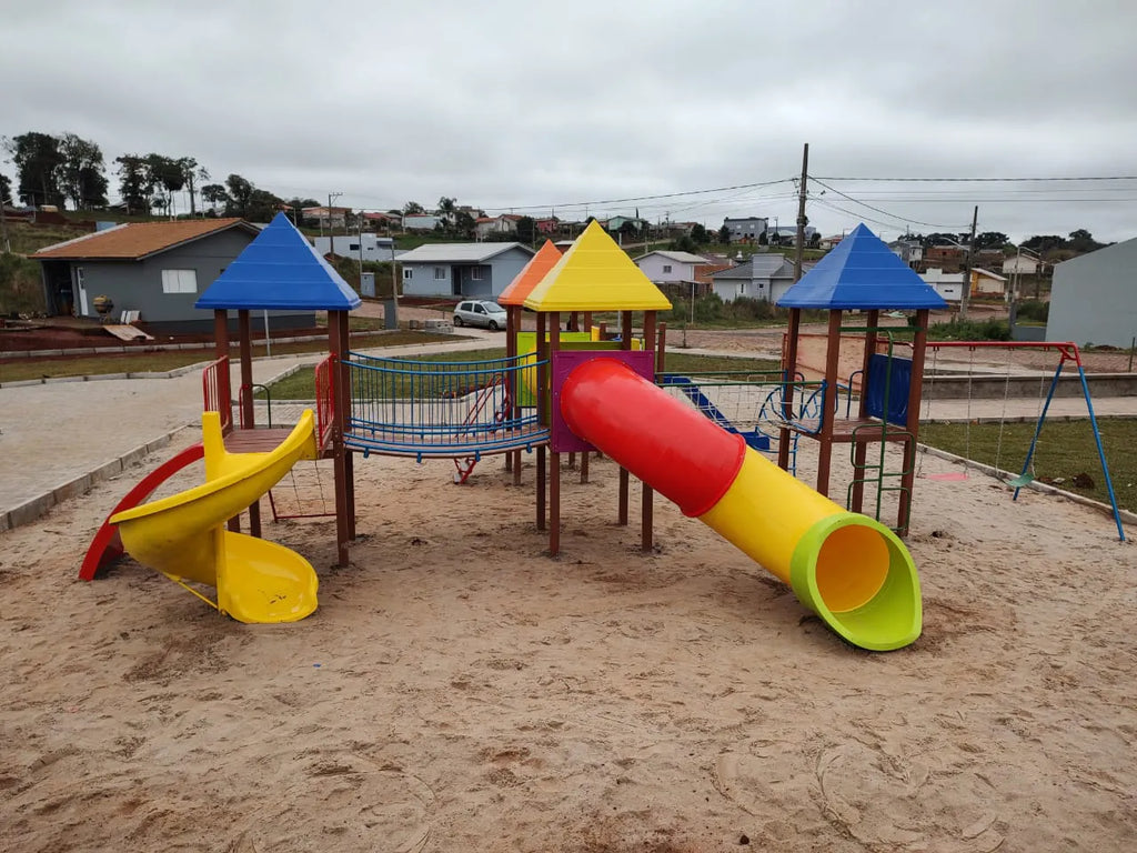 Playground Madeira Plástica 8