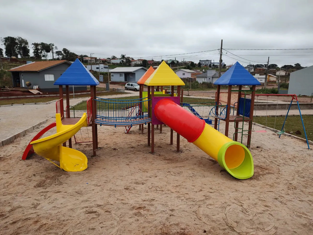 Playground Madeira Plástica 8